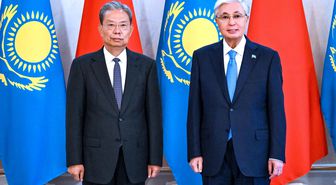 Çin Ulusal Halk Kongresi Daimi Komitesi Başkanı, Kazakistan'ı Ziyaret Etti