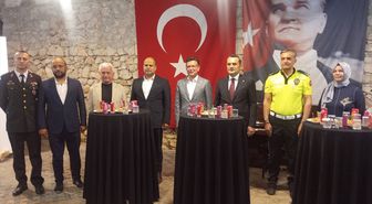 Finike'de bayramlaşma töreni düzenlendi