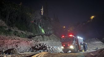 İzmit'te bıçaklı kavga: 2 yaralı, şüpheli gözaltında