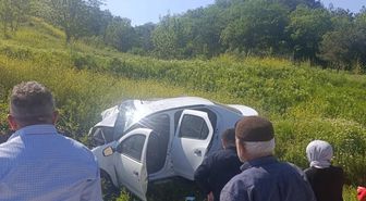 Otomobil istinat duvarına çarptı: 3 ölü, 1 yaralı
