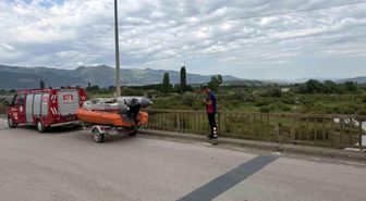 Tokat'ta ırmağa giren 2 genç akıntıya kapılarak kayboldu