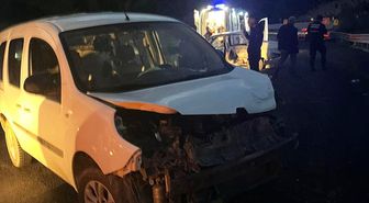 Tokat'ta otomobil ile hafif ticari aracın çarpıştığı kazada 8 kişi yaralandı