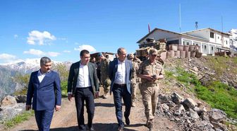 Vali Taşyapan, güvenlik güçleriyle bir araya geldi