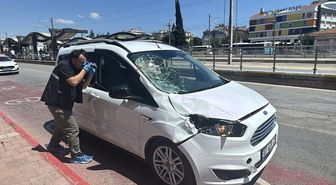 Antalya'da hafif ticari aracın çarptığı çocuk öldü
