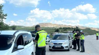 Bilecik'te bayram denetimi: 321 kişi ve 144 araç sorgulandı