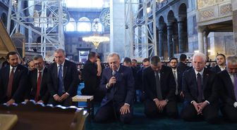 Cumhurbaşkanı Erdoğan, Ayasofya'da Kur'an-ı Kerim okudu