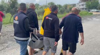 Doğu Akdeniz'de sağanak; caddeleri su bastı