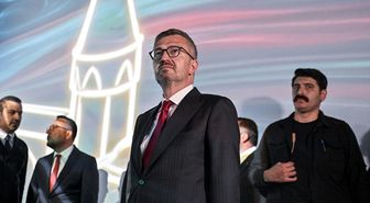 İletişim Başkanı Duran, "Fatih Sultan Mehmet ve İstanbul'un Fethi" temalı deneyim çadırını gezdi Açıklaması