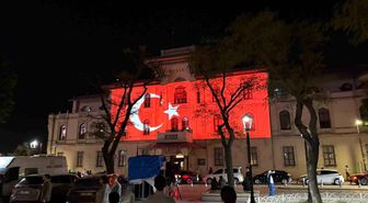 İstanbul'un fethinin 573. yıl dönümünde 3 ayrı noktada video mapping gösterisi