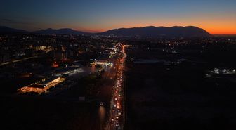 İzmir-Ankara kara yolunun Manisa geçişinde dönüş yoğunluğu başladı