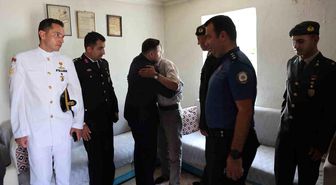 Kaymakam Acar gazilerle ve şehit aileleriyle bir araya gelerek bayramlaştı
