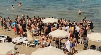 Kuşadası'nda yürekleri ağza getiren olay! Çinli turist boğulma tehlikesi geçirdi