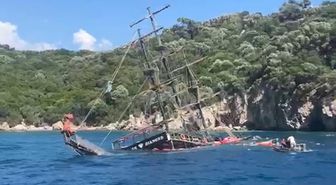 Marmaris'te tur teknesi battı, 110 yolcu tahliye edildi