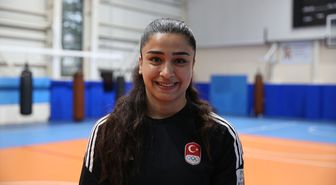 Milli boksörler Berfin ile Eda Nur'un hedefi olimpiyat