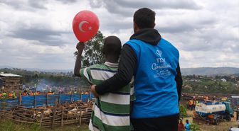 Türkiye Diyanet Vakfı Uganda'da 51 bin 100 kurban hissesi dağıttı