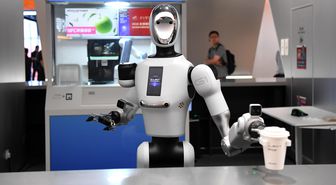 Albüm: Çin'in Hangzhou Kentinde 130'dan Fazla Robotun Görev Yaptığı Yapay Zeka Üssü Açıldı
