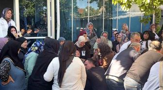 Bayram ziyaretine geldiği köyde öldürülen yazar Öztürk son yolculuğuna uğurlandı