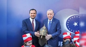 Erdoğan'a Fetih Ruhunu Yansıtan Özel Miğfer Hediye Edildi