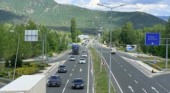 D-100 kara yolunun Çankırı kesiminde bayram dönüşü trafik yoğunluğu sürüyor