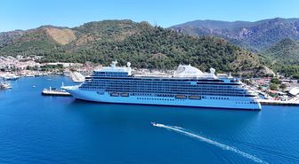 Marmaris'e 'Seven Seas Splendor' kruvaziyeriyle 655 turist geldi