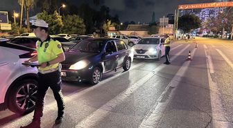 Adana'da trafik denetimi; 126 sürücüye ceza yazıldı