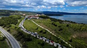 Çekerek Millet Bahçesi bayram tatilinde yoğun ilgi gördü, araç kuyrukları oluştu