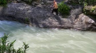 Eğlence Çayı'na giren genç kayboldu, ekipler seferber oldu