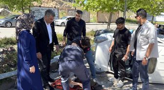 Elazığ'da elektrikli araç devrildi, ilk müdahaleyi milletvekili yaptı