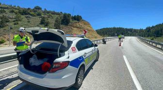 Kontrolden çıkan motosiklet bariyerlere çarptı: 1 yaralı