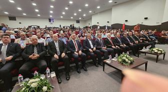 Afyonkarahisar'da 'Savunma Teknolojileri ve Tarihimizin Dönüm Noktaları' konferansı düzenlendi