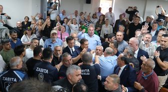 Akçakoca'da belediye başkanvekili seçildi, arbede çıktı
