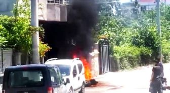 Batman'da park halindeki motosiklet küle döndü