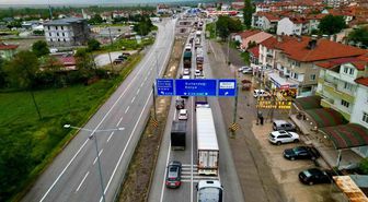 Bayram tatili boyunca Afyonkarahisar'dan yaklaşık 6 milyon araç geçiş yaptı