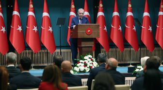 Cumhurbaşkanı Erdoğan: Ana muhalefet partisi içindeki tartışmaların hiçbiri bizi ilgilendirmiyor