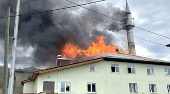 Kastamonu'da çıkan yangında cami kullanılamaz hale geldi