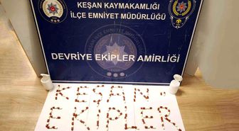 Keşan'da polisin arama yaptığı evde 120 adet sentetik ecza ele geçirildi