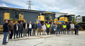Kırşehir'de jandarma ekipleri biçerdöver operatörlerini bilgilendirdi