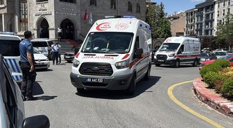 Nevşehir'de yol verme tartışmasında kaldırımda bekleyen esnaf silahla yaralandı