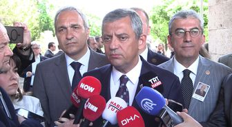 Özgür Özel: Olağanüstü kurultay için imza toplama süreci başladı