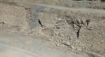Sarıcakaya yolunun istinat duvarı yıkıldı
