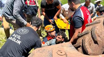 Siirt'te traktörün altında kalan sürücü ağır yaralandı