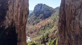 Tarihi kalıntıların da bulunduğu iki köy arasında kalan kanyon, keşfedilmeyi bekliyor