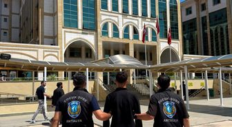 '12'den sonra Antalya'da devlet biziz' diye paylaşım yaptı, gece operasyonuyla yakalandı