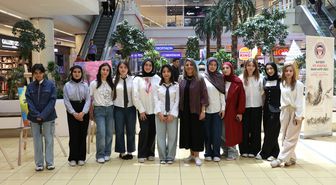 Kayseri'de imam hatipli öğrenciler çağdaş sanatla hat sanatını bir araya getirdi