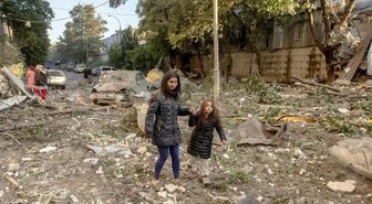 Romanya'da bir apartmana Rus İHA'sı isabet etti: AB 'bir sınır daha aşıldı' dedi