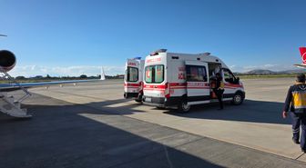 Van ve Muş'tan iki bebek, ambulans uçak ile İstanbul'a sevk edildi