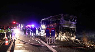 8 kişinin öldüğü otobüs kazasında hayatını kaybedenlerin 6'sının cenazeleri teslim edildi