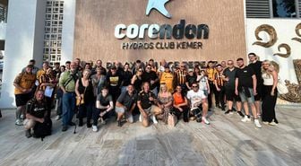 Acun Ilıcalı, Hull City taraftarını Antalya'ya getirdi