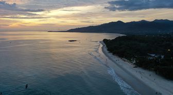 Batı Afrika ülkesi Sierra Leone'nin sahili ve doğası dronla görüntülendi
