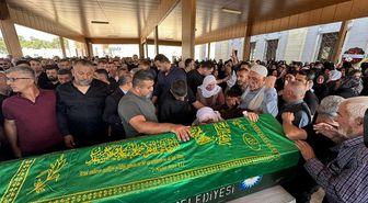 Denizli'deki otobüs kazasında ölen baba ile oğlunun cenazeleri Antalya'da defnedildi